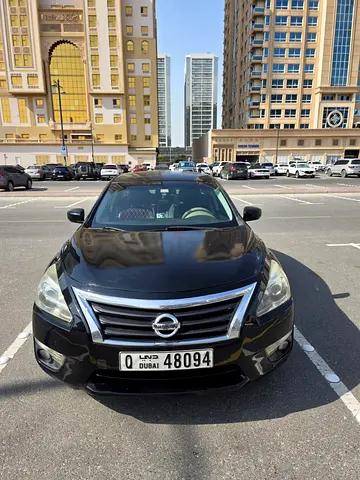 Nissan Altima SV 2015 GCC Specs - Well Maintained