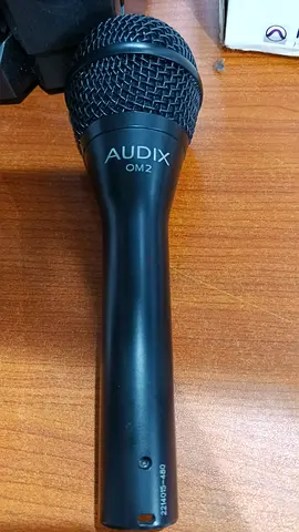 Audix OM2 dynamic vocal microphone - good condition