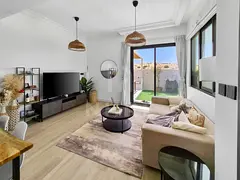 UPGRADED | SINGLE ROW TO DESERT | BUILT IN GARDEN