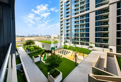 Pool View | Ready to Move In | Flexible Cheques