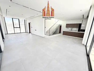 Spacious Brand new villa Maids/Store/Laundry/and Kitchen Appliances with 7 Bathrooms 185K negotiable