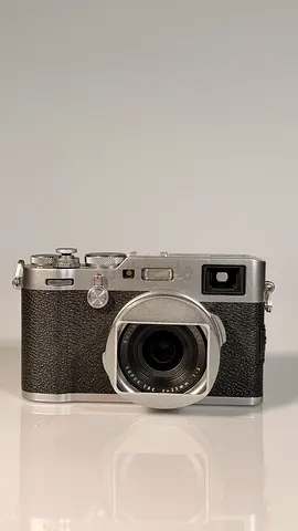 Fujifilm X100F Silver – Excellent Condition