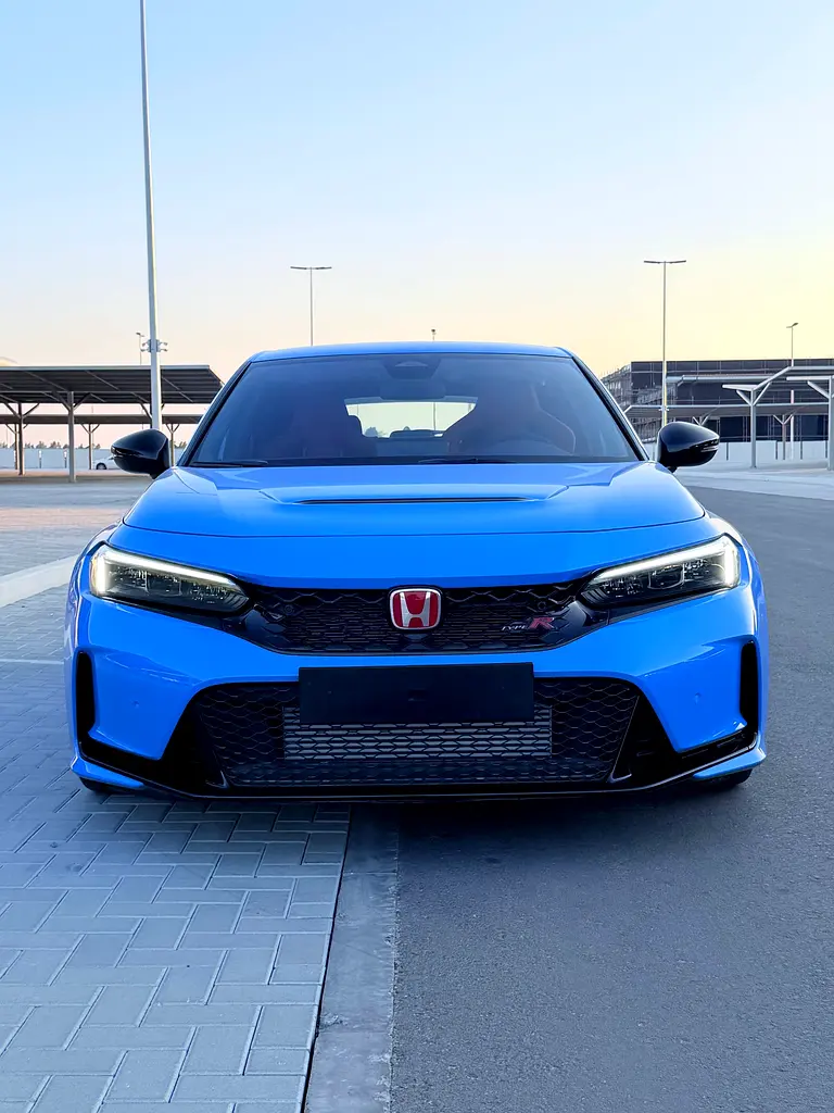 Honda Civic 2024 — photo 1 of 14