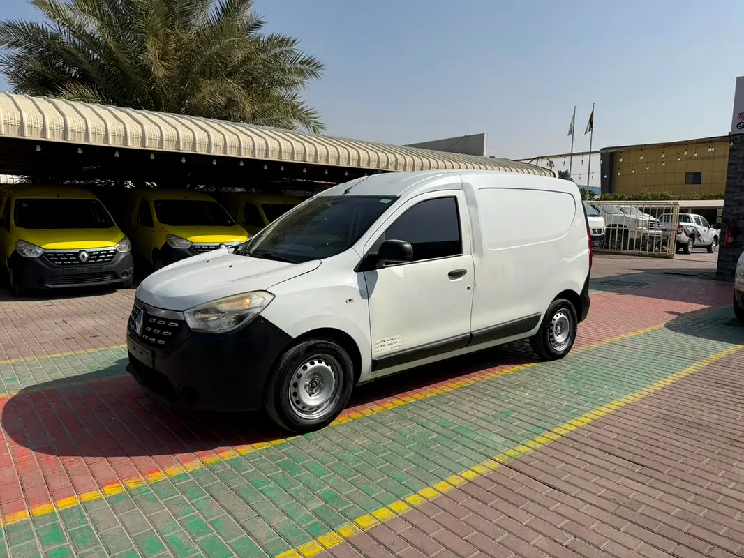Renault Dokker 2018 — photo 1 of 10
