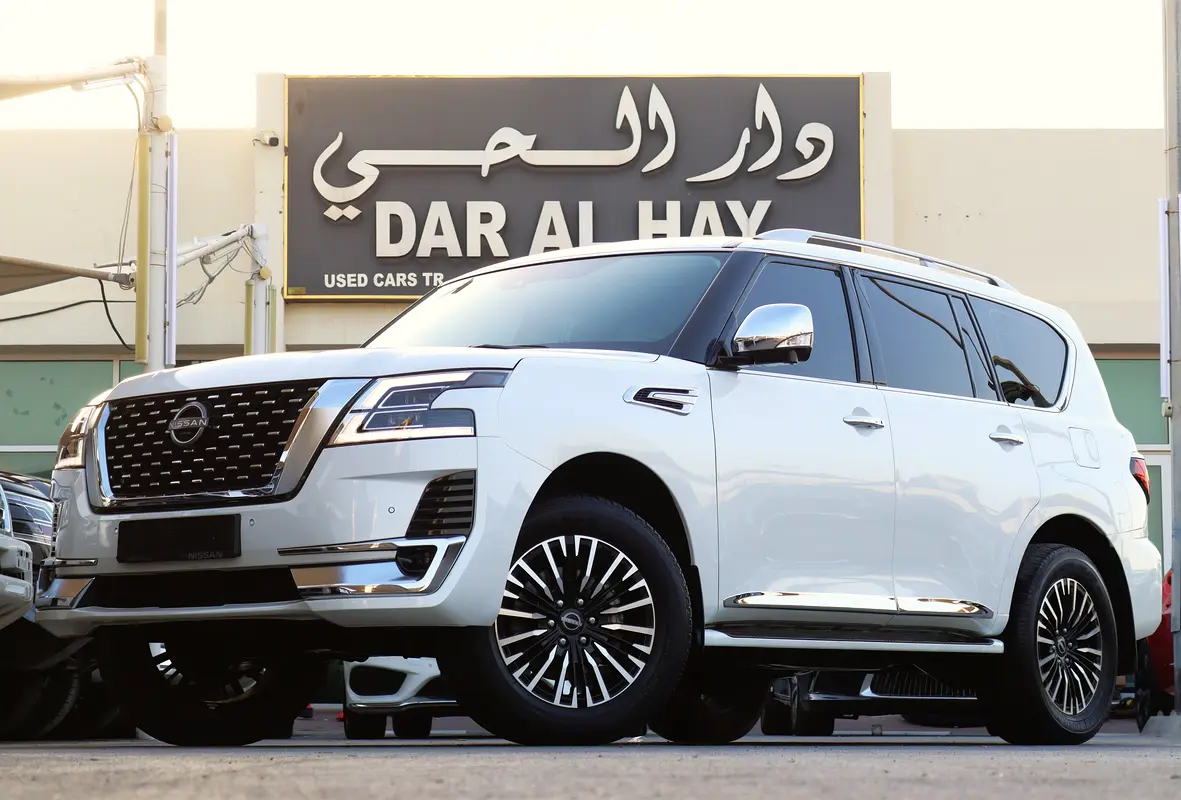 Nissan Patrol 2022 — photo 1 of 20