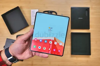 Samsung Galaxy Z Fold  5 (foldable) - Good condition with box and charger