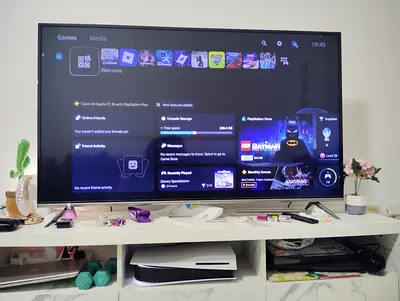 TCL brand 55-inch LED Smart android  TV in good condition (original remote with voice command)