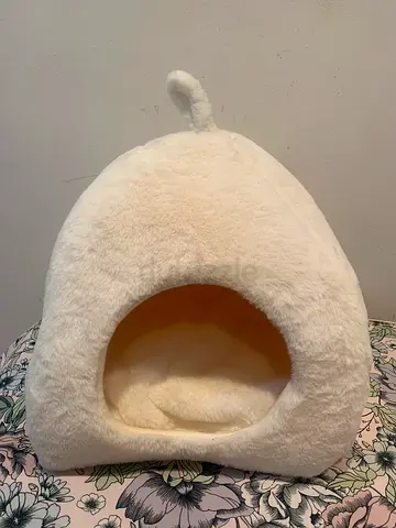 Cat bed