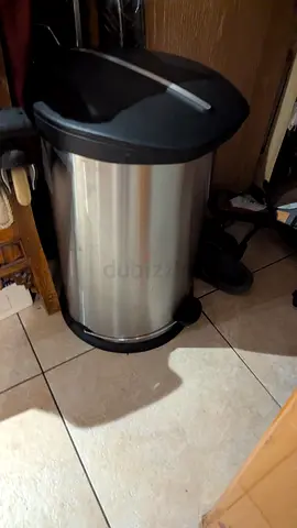 Stainless steel pedal bin (30-50L) - good working condition