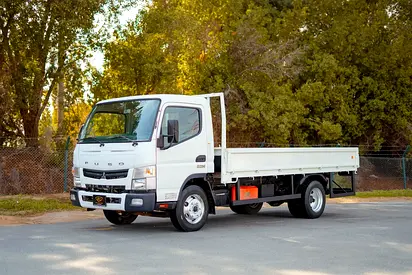 Mitsubishi Canter Cargo Body | Diesel | GCC Specs | Ref#M05105