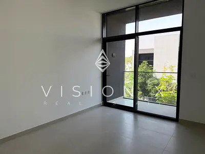 Contemporary Style | Spacious Layout