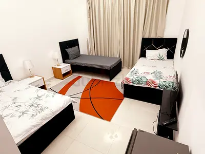 Executive Bed Space with Free Parking in Villa // With TV, Refrigerator and Attach Private Bathroom