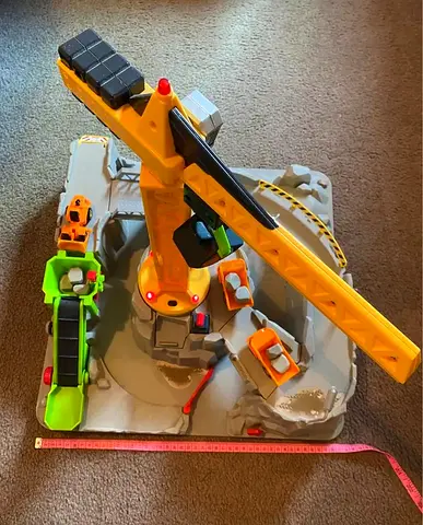 Kids Crane Playset with Cars and Conveyor  FREE DELIVERY