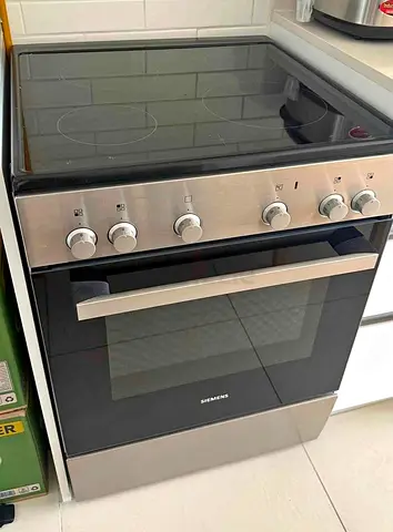 Siemens electric cooker for sell 60by60cm good working