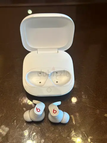Beats fit pro by Apple