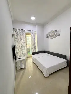 Private room available in Dubai Marina AED 3200 Monthly - Females only- Very close to metro station