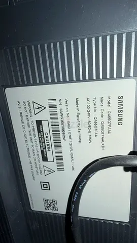Samsung 55 Smart LED TV (QA55) - excellent Working Condition (less than 6 months) without box
