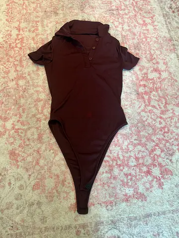 Burgundy short-sleeve womens bodysuit - size medium