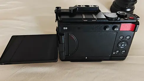Lumix S9 red with 2 lenses