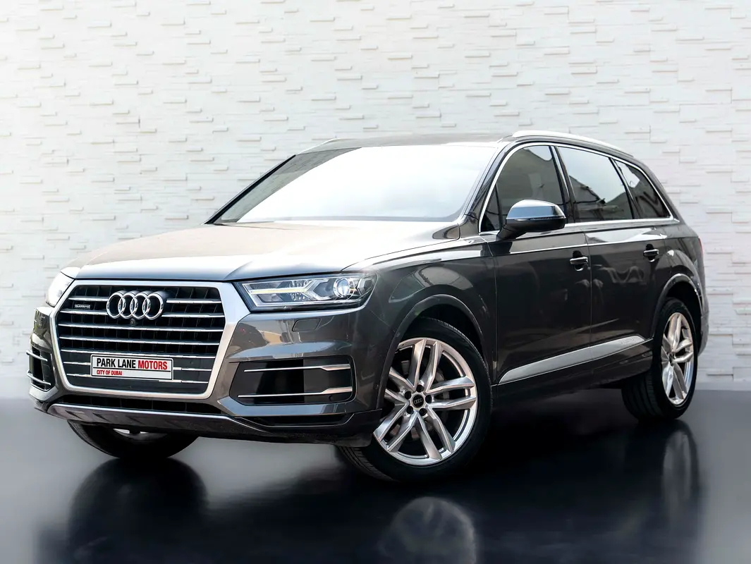 Audi Q7 2019 — photo 1 of 20