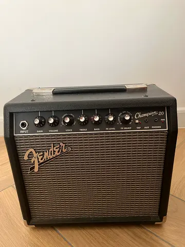 Fender Champion 20 Combo Guitar Amplifier - Perfect Working Condition
