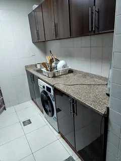 EXECUTIVE SINGLE BACHELOR - FURNISHED 1 B/R AVAILABLE IN 1 BHK W/ ATTACHED BATH, W/FEWA  INTERNET