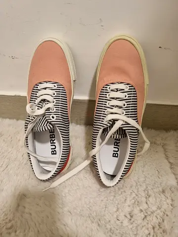 Burberry shoes size 7 brand new EU 37