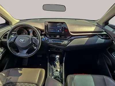 صورة 9 لـ 2023 Toyota C-HR