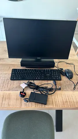 MSI Core i7 AiO Desktop full set