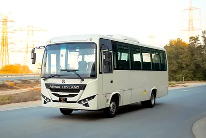 Ashok Leyland | Oyster 32-Seater | GCC Specs | Ref#AB5995