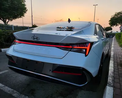 2025 Hyundai ELANTRA 缩略图 5