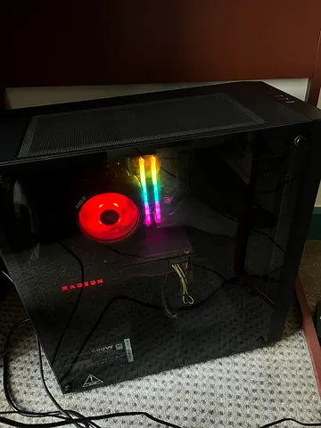 Ryzen 5 3600X Gaming PC + 2 Monitors