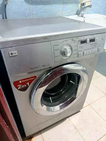 LG Front Load Washing Machine 7kg - Silver, Good Working Condition