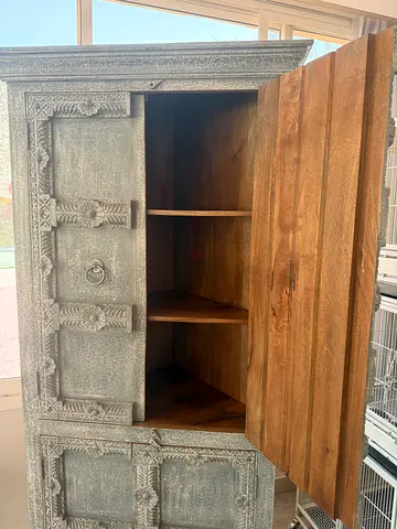 Shelf