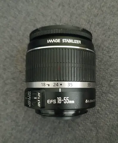 Canon EF-S 18-55mm IS Standard Zoom Lens - Good Condition