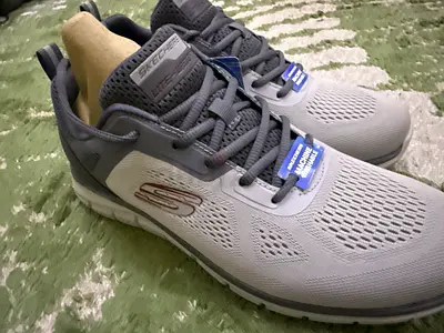 Skechers