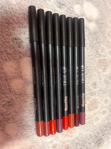 Set of 8 Lip Liner Pencils — Assorted Shades