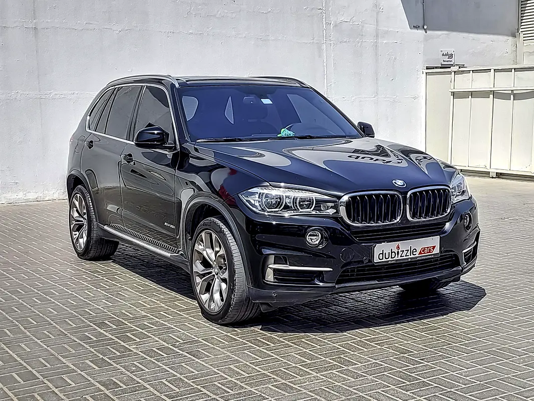 BMW X5 2018 — photo 1 of 15