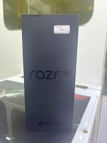 Motorola razer 50