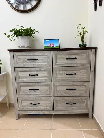 Wooden 8-Drawer Dresser / Chest in Light Grey Finish