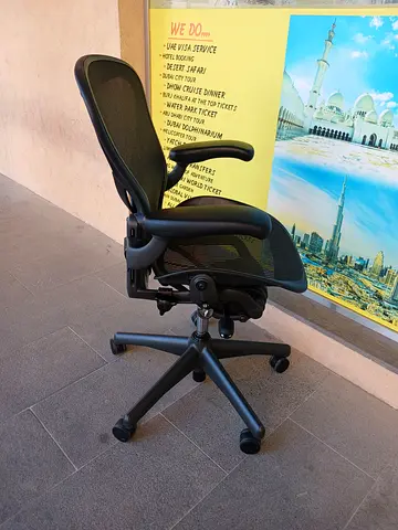 For Sale Herman Miller Aeron Office Chair Type B Fully Loaded Posture Fitt