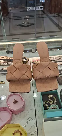 Bottega Veneta Intrecciato Nude Leather Slides