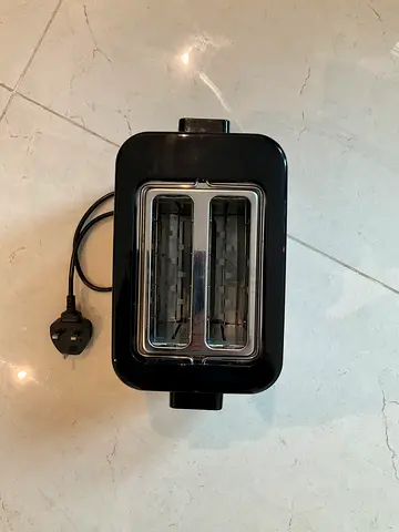 Black 2-Slice Toaster in Good Working Condition