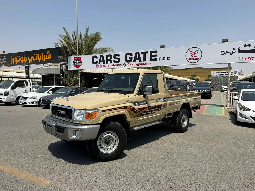 Toyota Land Cruiser 70 Series 2022 — photo 1 of 14