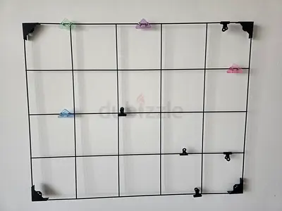 Memo board with clips