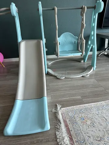 Kids swing