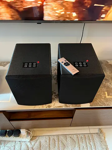 UStream Two Speaker - Mitchell Acoustics