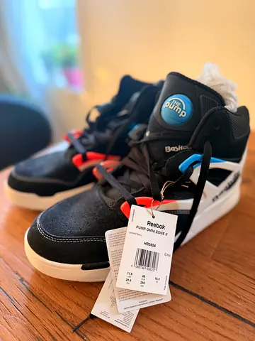 Reebok Pump Omni zone II - brand new, clean soles. Size 11.5 (US) / 45 Eur
