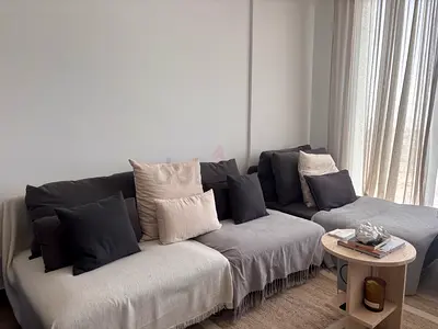 Comfortable Modular Sofa with Chaise - Neutral Gray