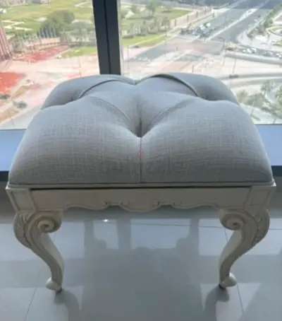 Beautiful Stool Antique Style Bedroom Set